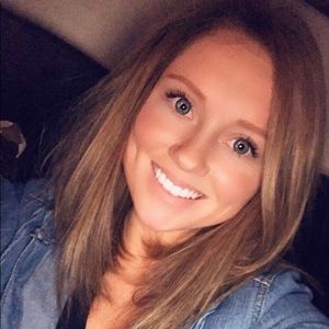 Meet your Posher, Kaylin